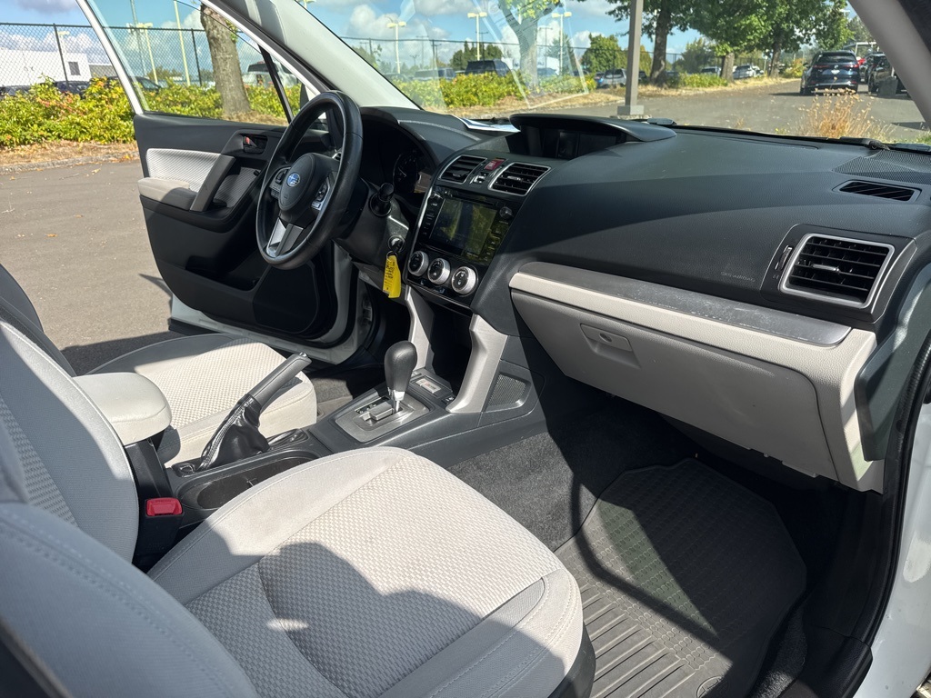 2017 Subaru Forester 2.5i Premium photo 26