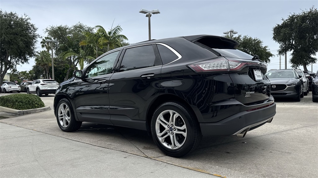 2017 Ford Edge Titanium photo 25