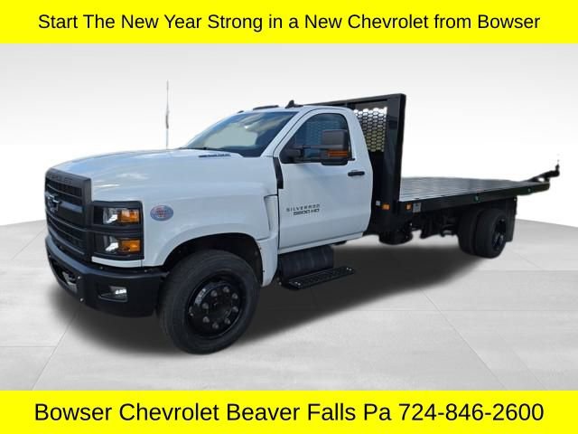 2024 Chevrolet Silverado 4500 Medium Duty Chassis Cab Work Truck's photo