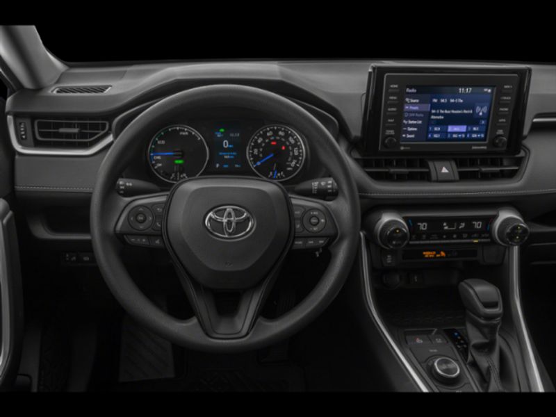 2020 Toyota RAV4 Hybrid LE photo 3