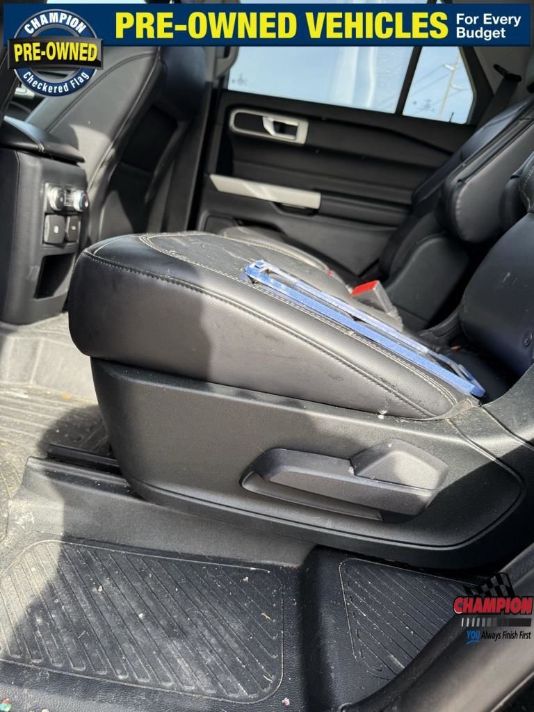 2021 Ford Explorer XLT photo 17