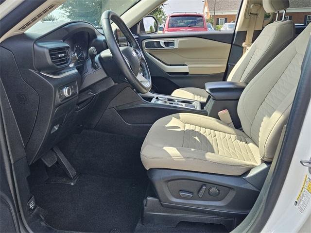 2021 Ford Explorer XLT photo 4