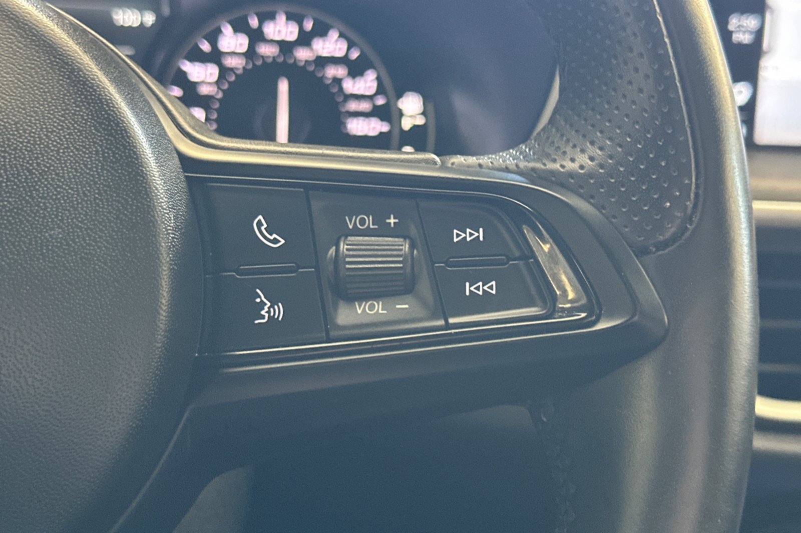 2022 Alfa Romeo Stelvio Ti photo 25