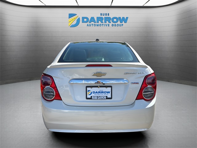2015 Chevrolet Sonic LTZ photo 4