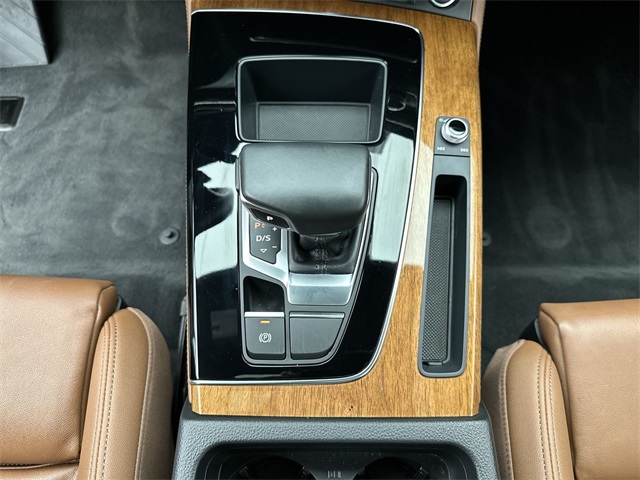 2022 Audi Q5 55 Premium Plus photo 11