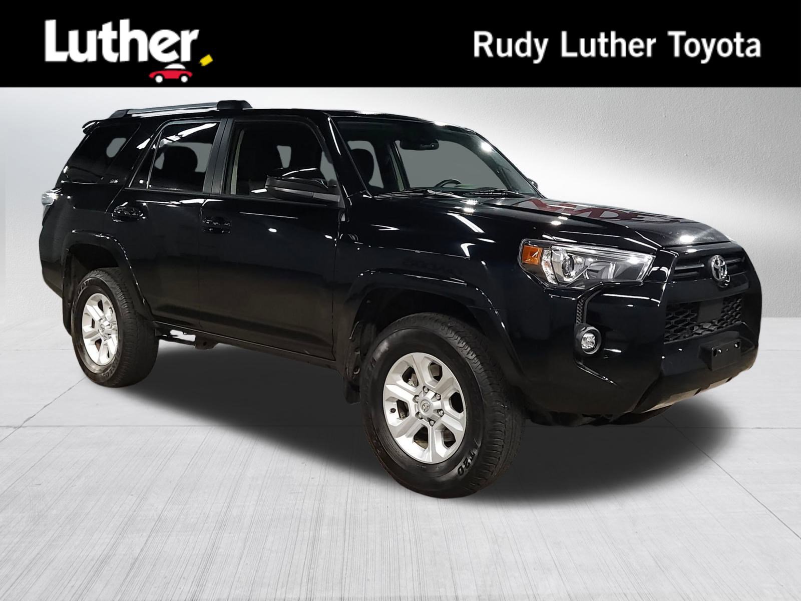 2024 Toyota 4Runner SR5's photo