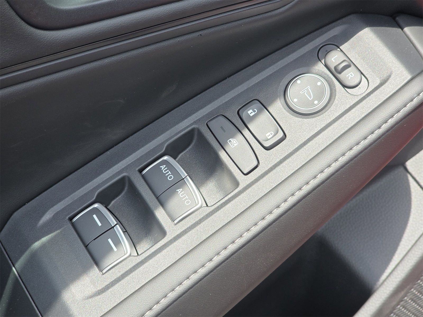 2025 Honda Accord Hybrid Sport photo 16