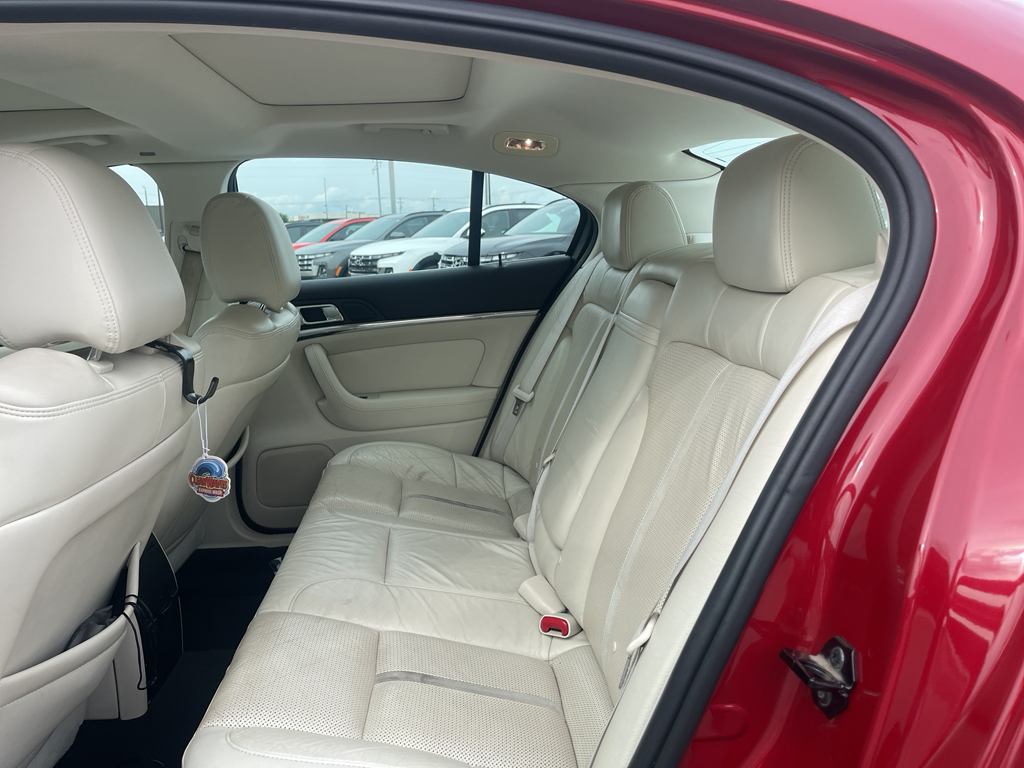 2009 Lincoln MKS Base photo 11