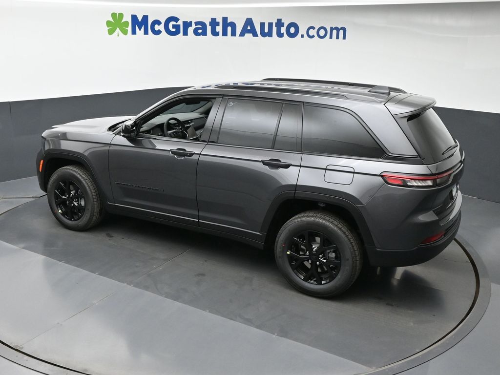 2025 Jeep Grand Cherokee Altitude X photo 18