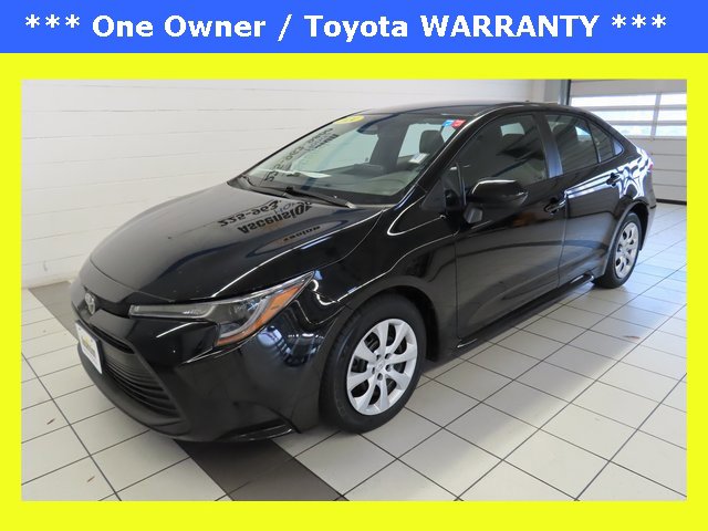 2024 Toyota Corolla LE's photo