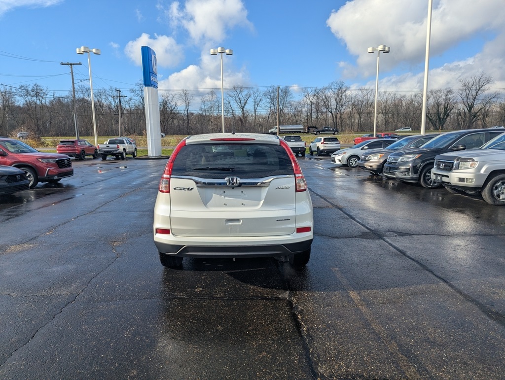2016 Honda CR-V SE photo 2