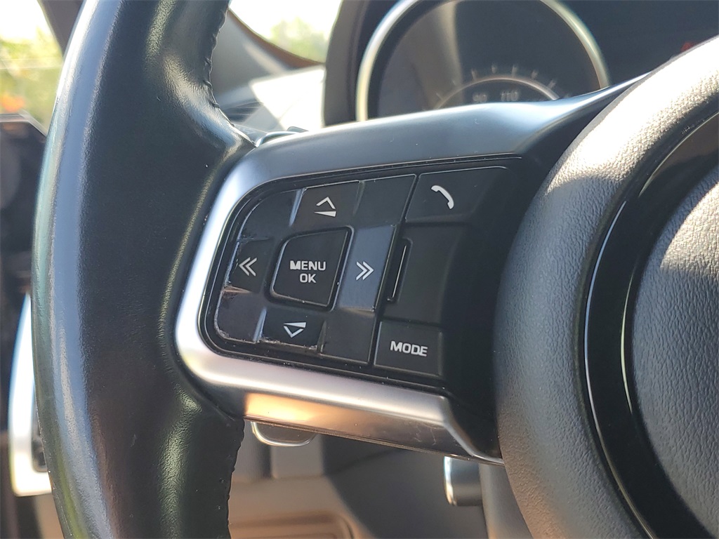 2018 Jaguar F-TYPE Base photo 20