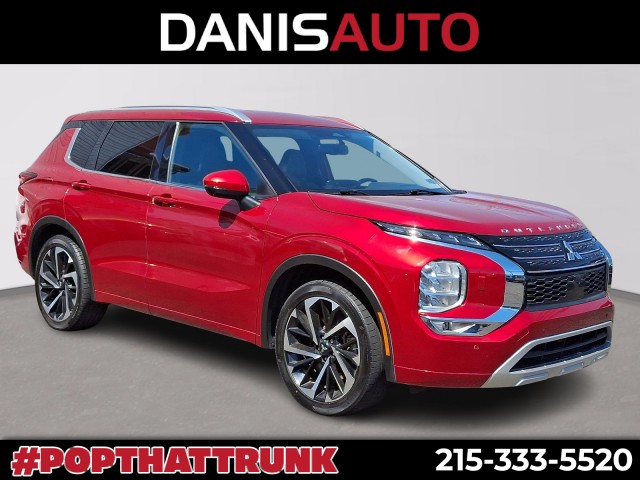 2022 Mitsubishi Outlander SEL Special Edition's photo