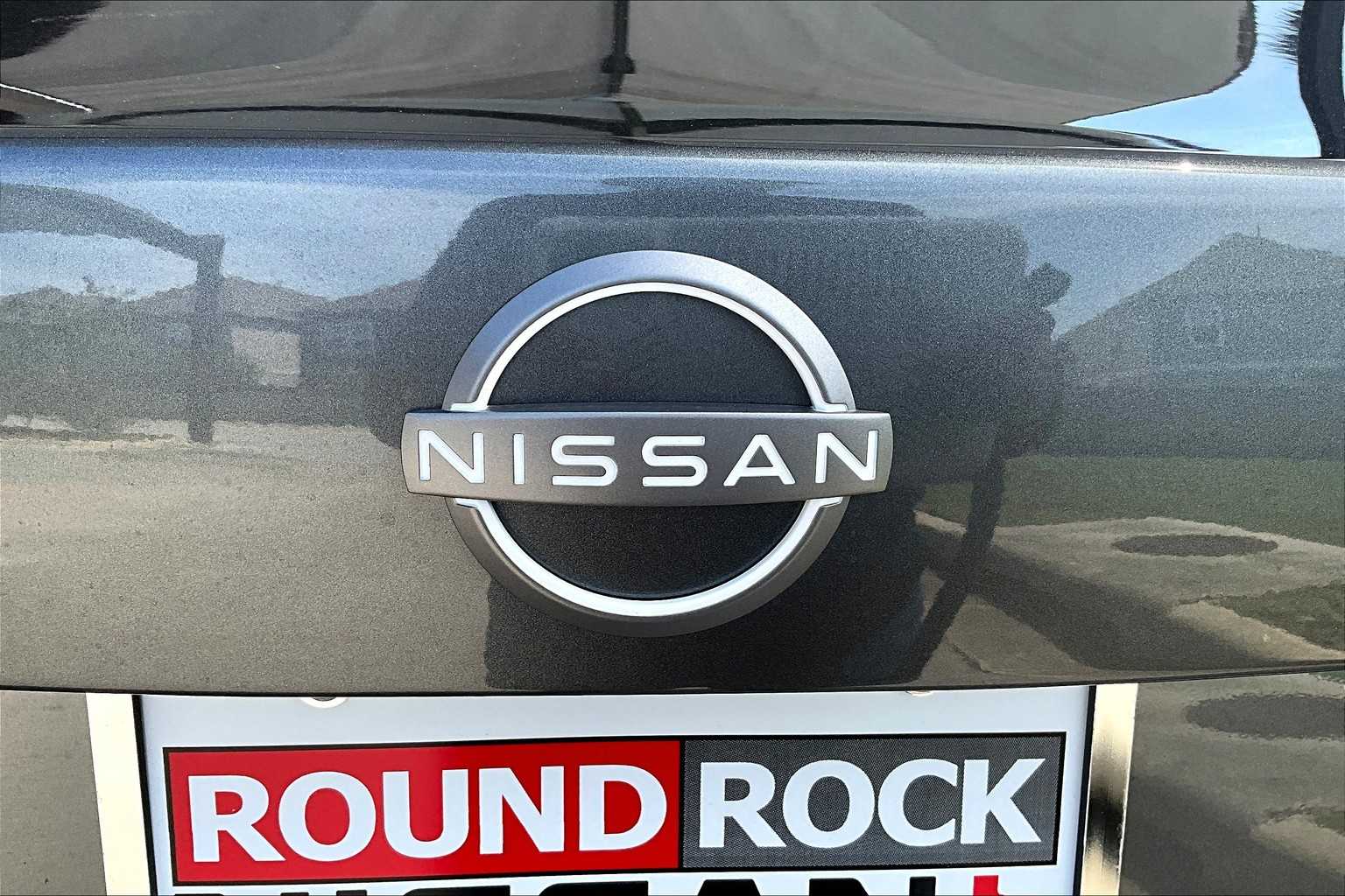 2025 Nissan Sentra SV photo 8