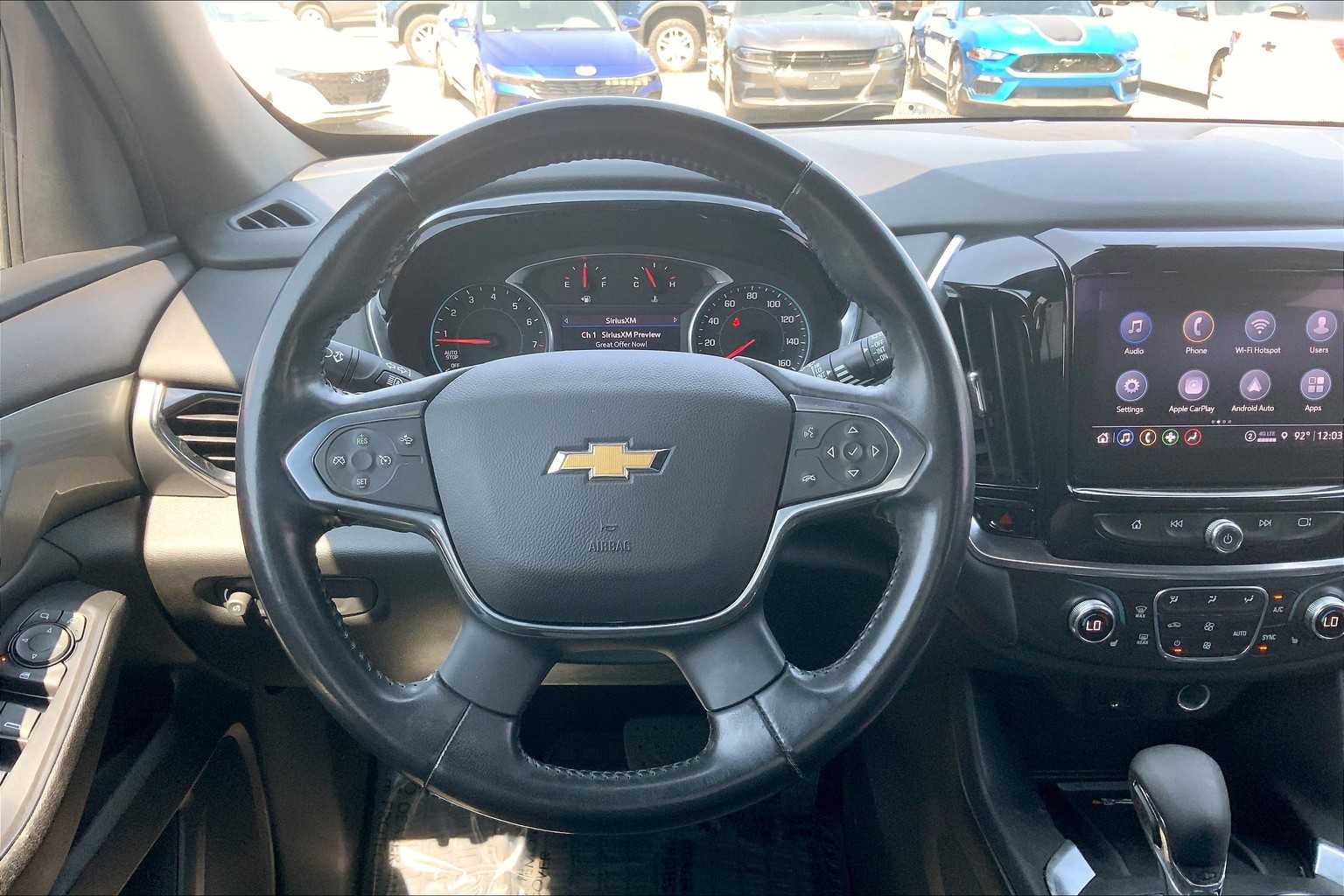 2022 Chevrolet Traverse Cloth photo 3