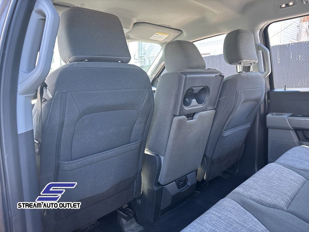 2023 Ford F-150 XLT photo 14