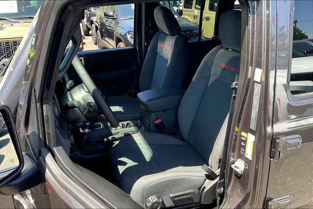 2025 Jeep Wrangler Rubicon photo 9