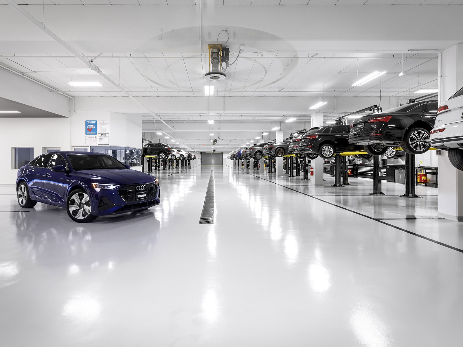 2025 Audi RS 7 Performance Base photo 17