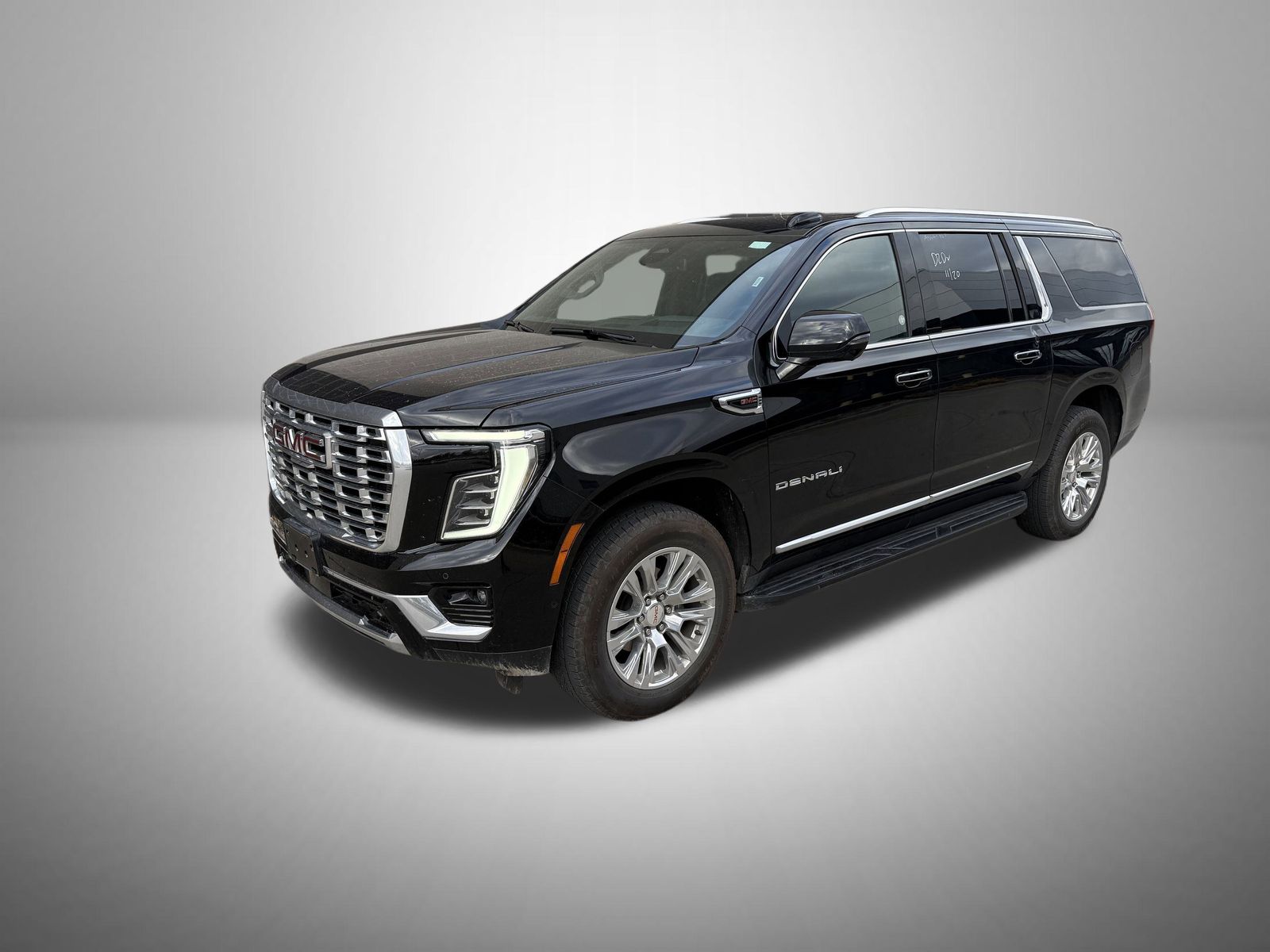 2025 GMC Yukon XL Denali's photo