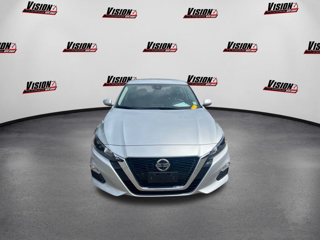 2022 Nissan Altima 2.5 S photo 2