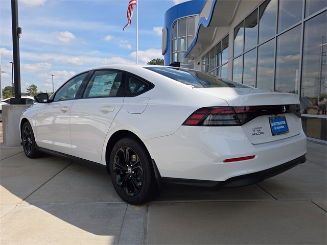 2025 Honda Accord SE photo 2