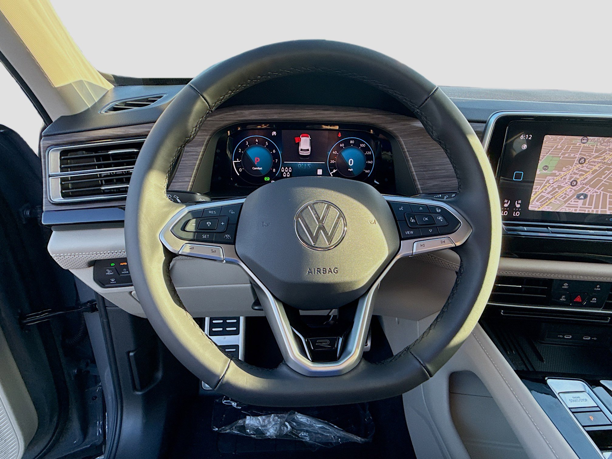 2026 Volkswagen Atlas SEL Premium R-Line photo 4