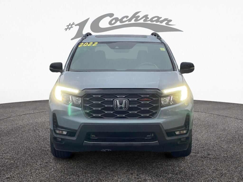2022 Honda Passport TrailSport photo 2