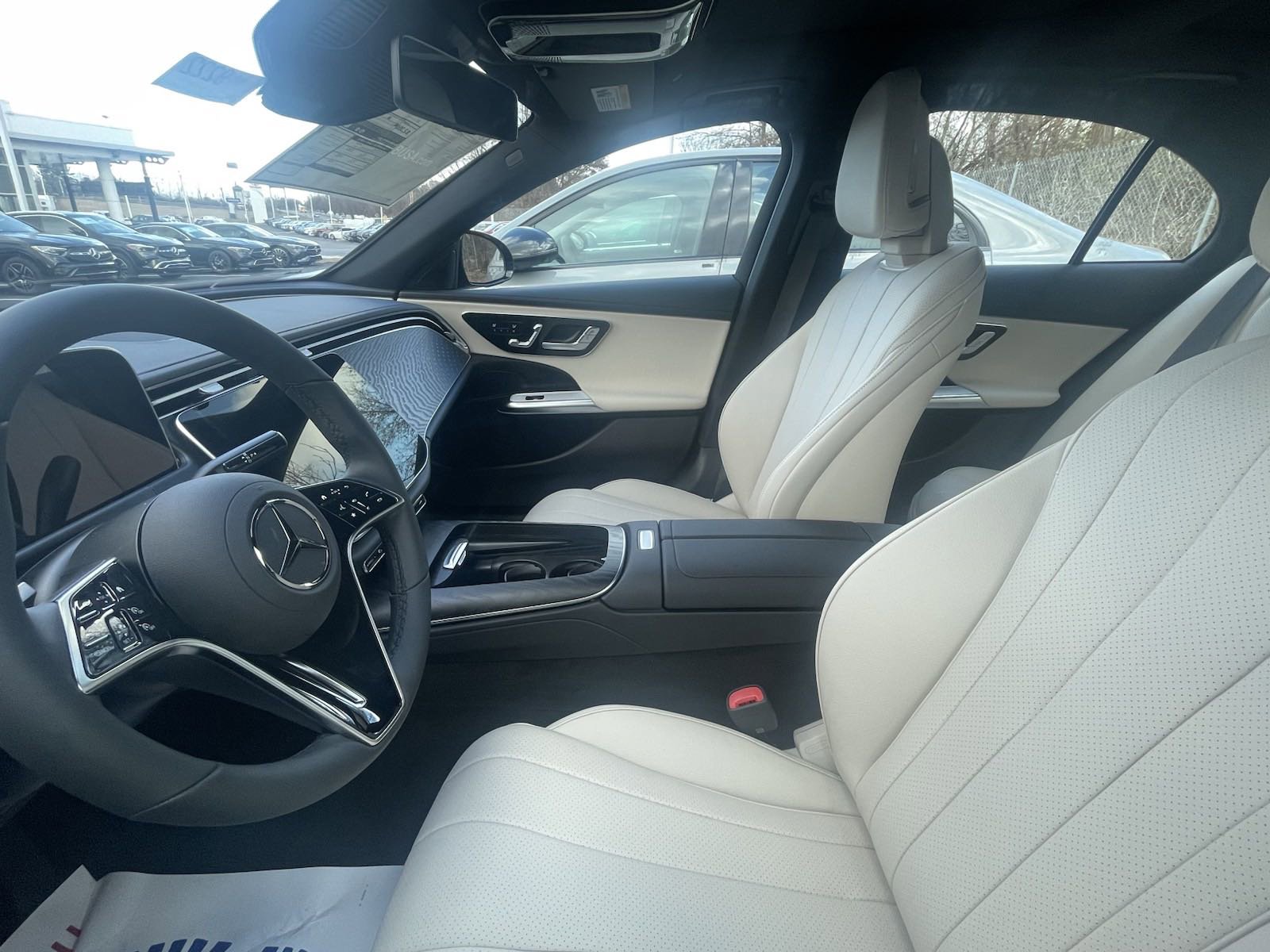 2025 Mercedes Benz E 350 4MATIC Sedan photo 4