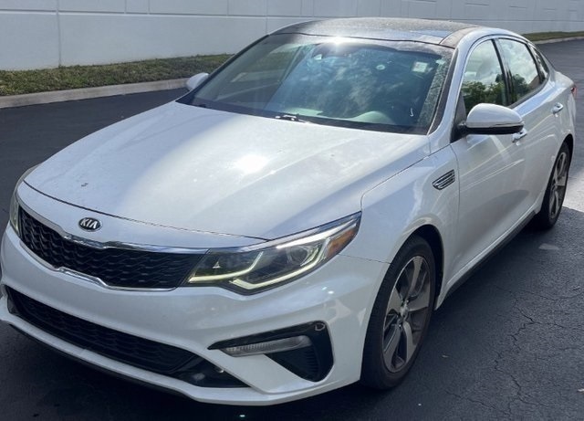 2020 Kia Optima S's photo