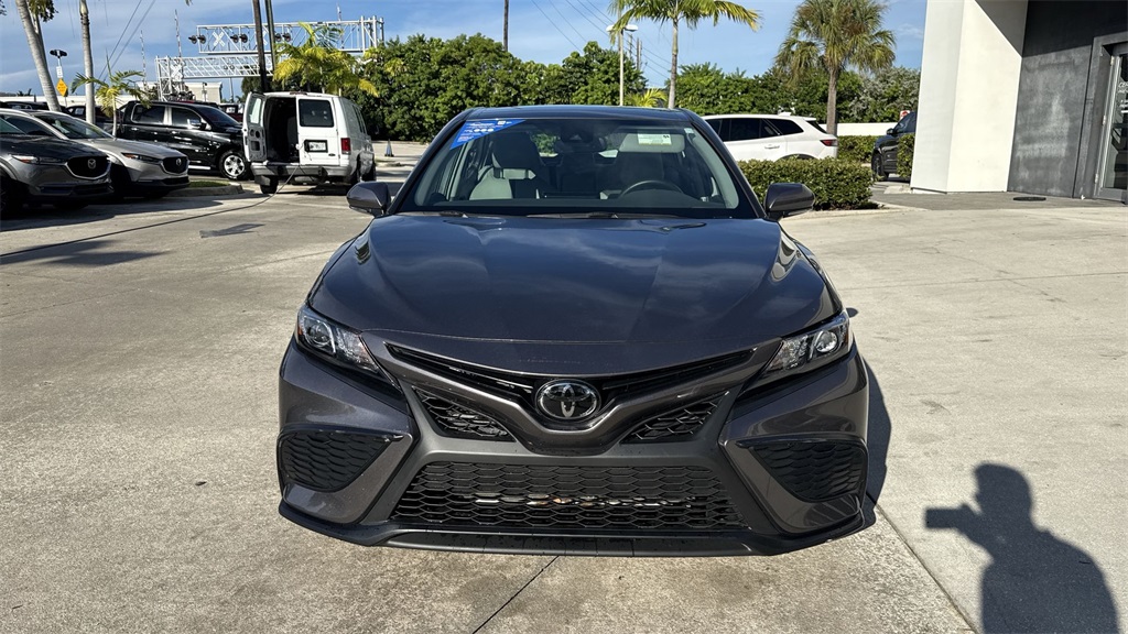 2023 Toyota Camry SE photo 7