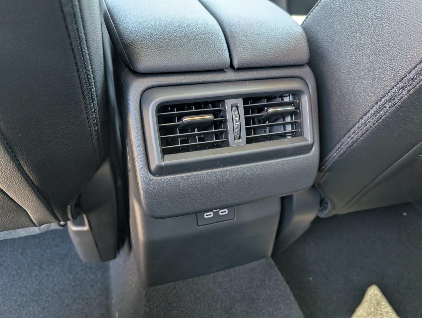 2025 Mazda CX-50 2.5 S Preferred photo 3