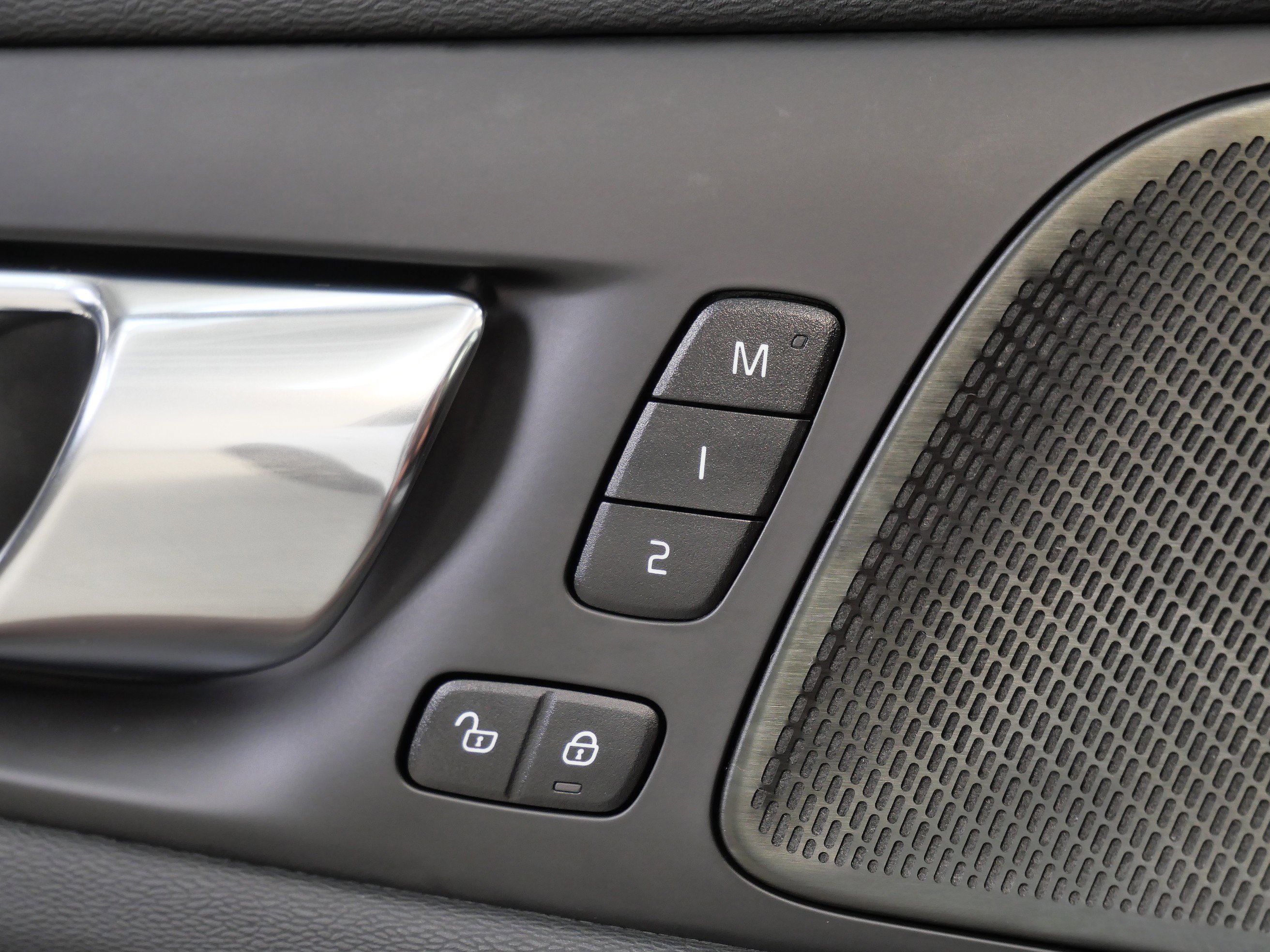 2022 Volvo V60 Cross Country T5 AWD photo 29