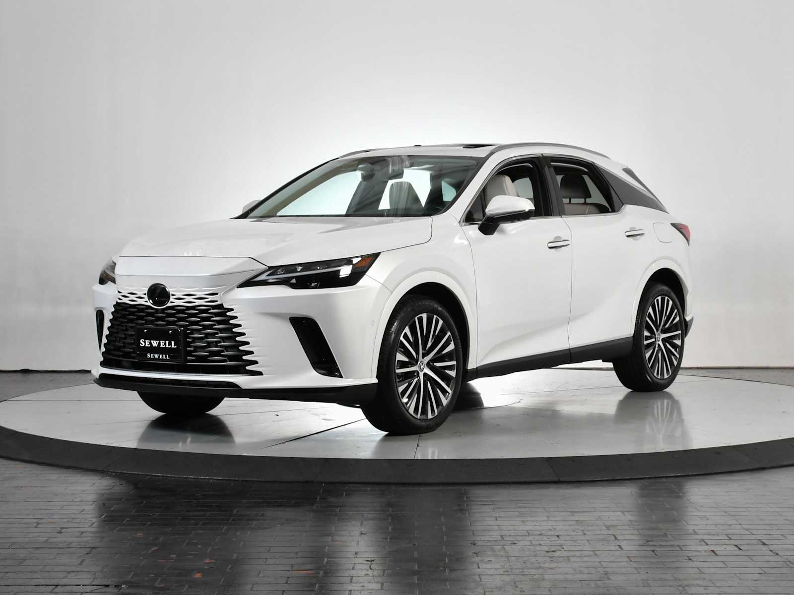 2024 Lexus RX 350's photo