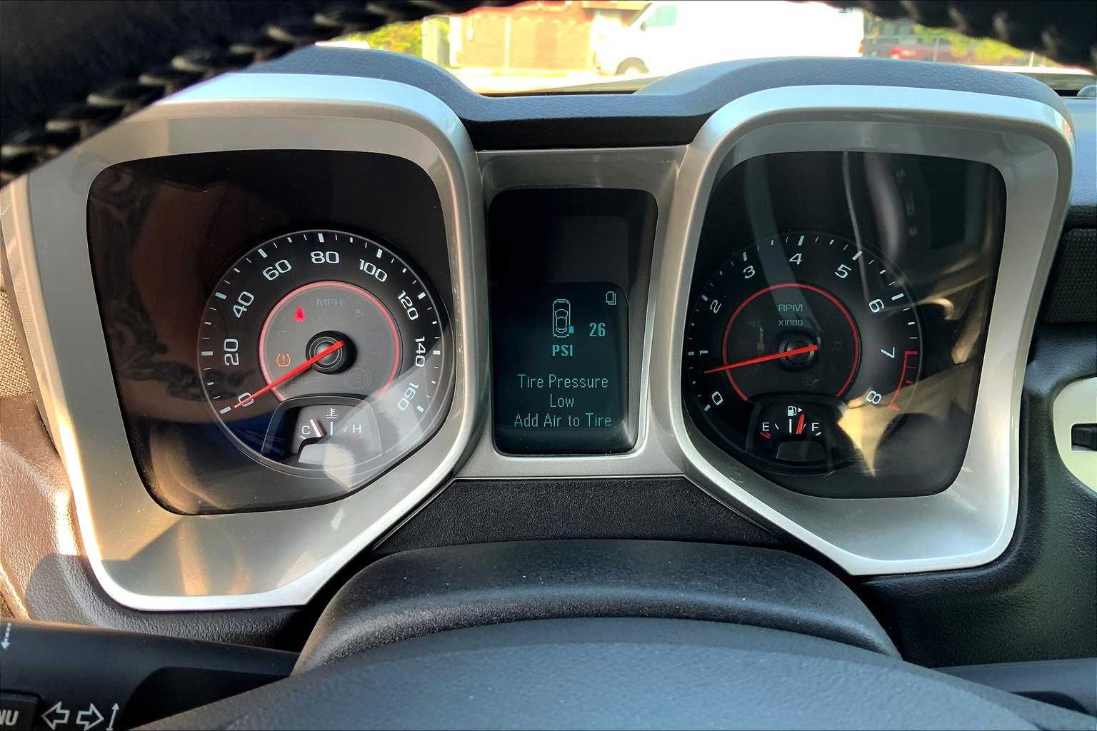 2012 Chevrolet Camaro 1LT photo 21