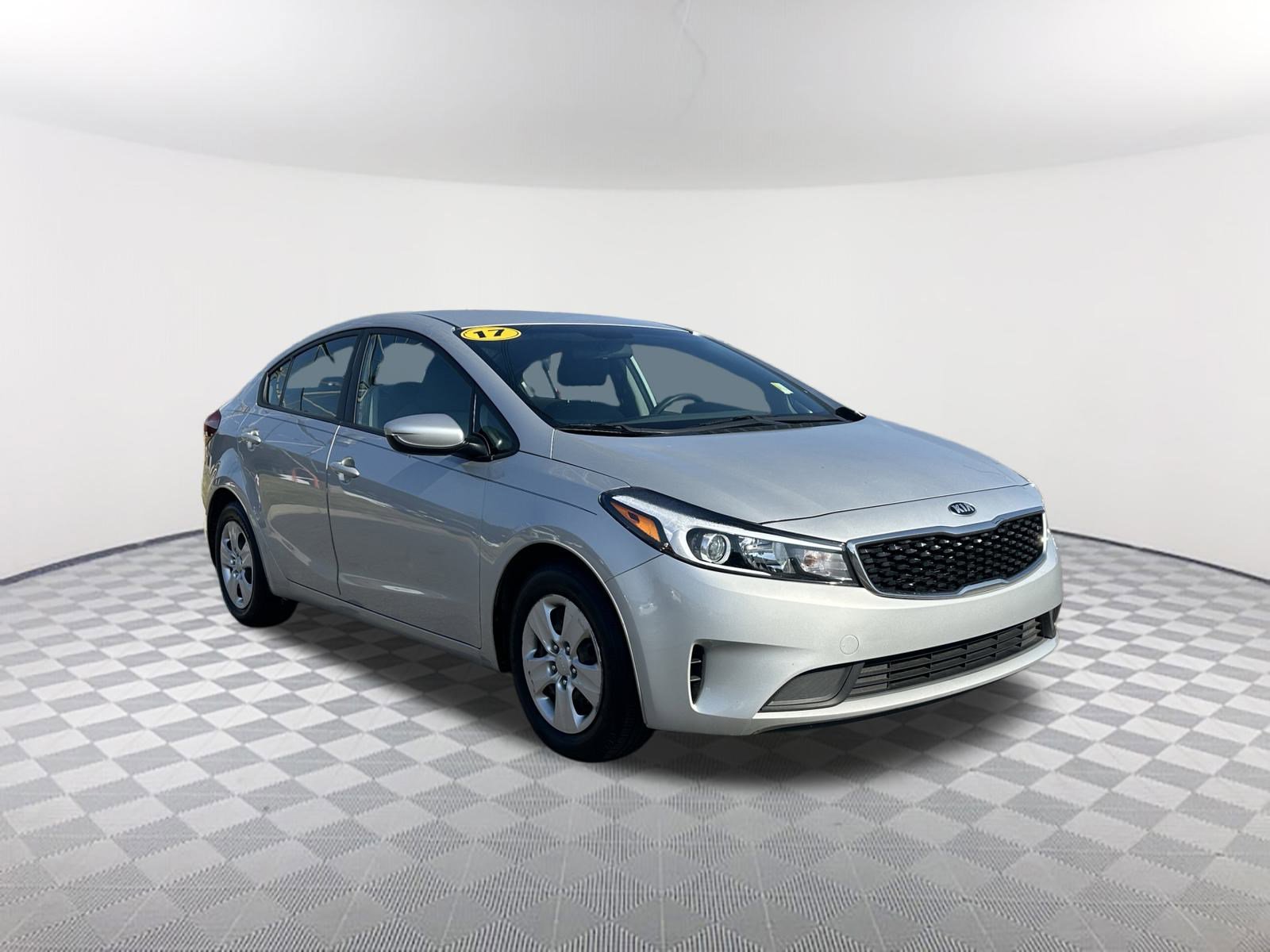 2017 Kia Forte LX Base photo 3