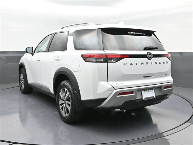 2025 Nissan Pathfinder SL photo 4