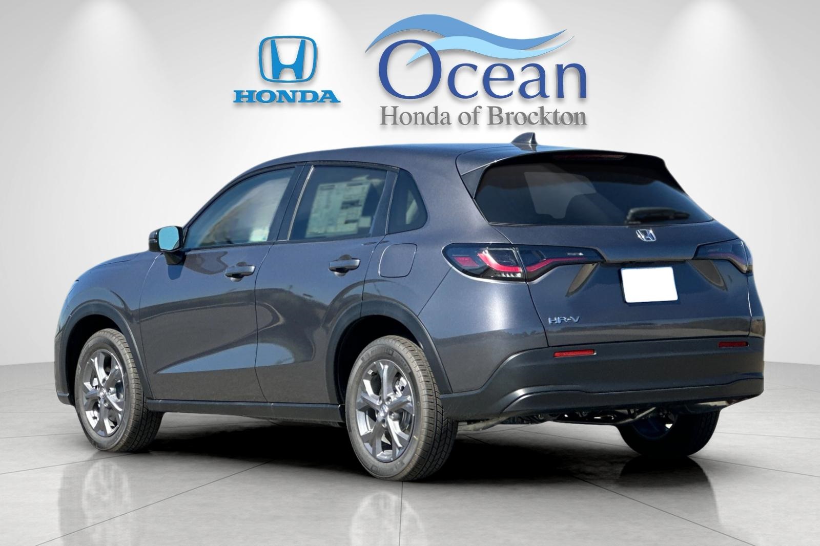 2026 Honda HR-V LX photo 3