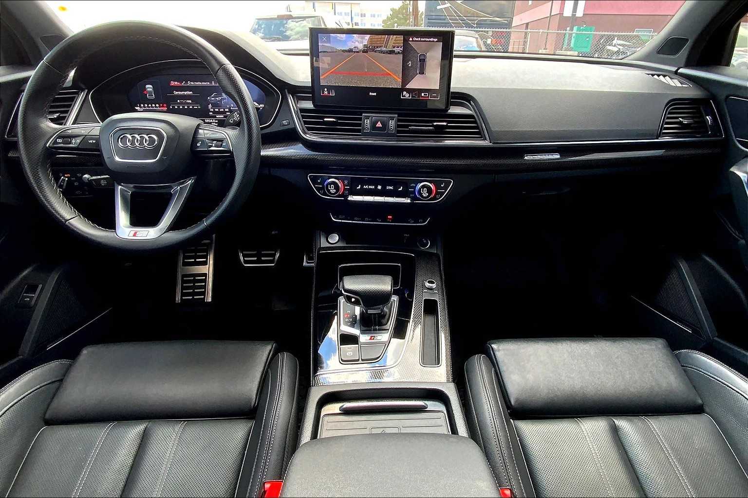2023 Audi SQ5 Prestige photo 12