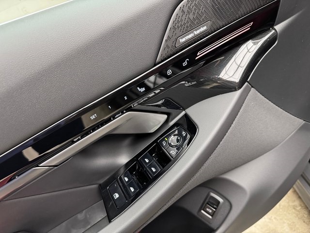 2026 Bmw 530i xDrive photo 11