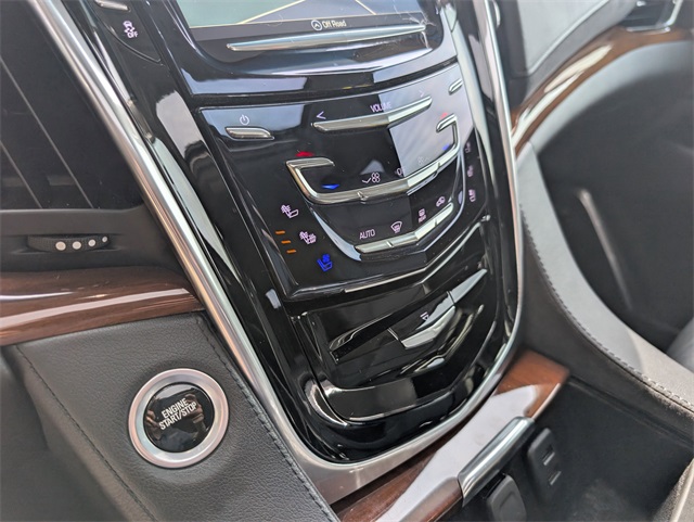 2019 Cadillac Escalade Luxury photo 21