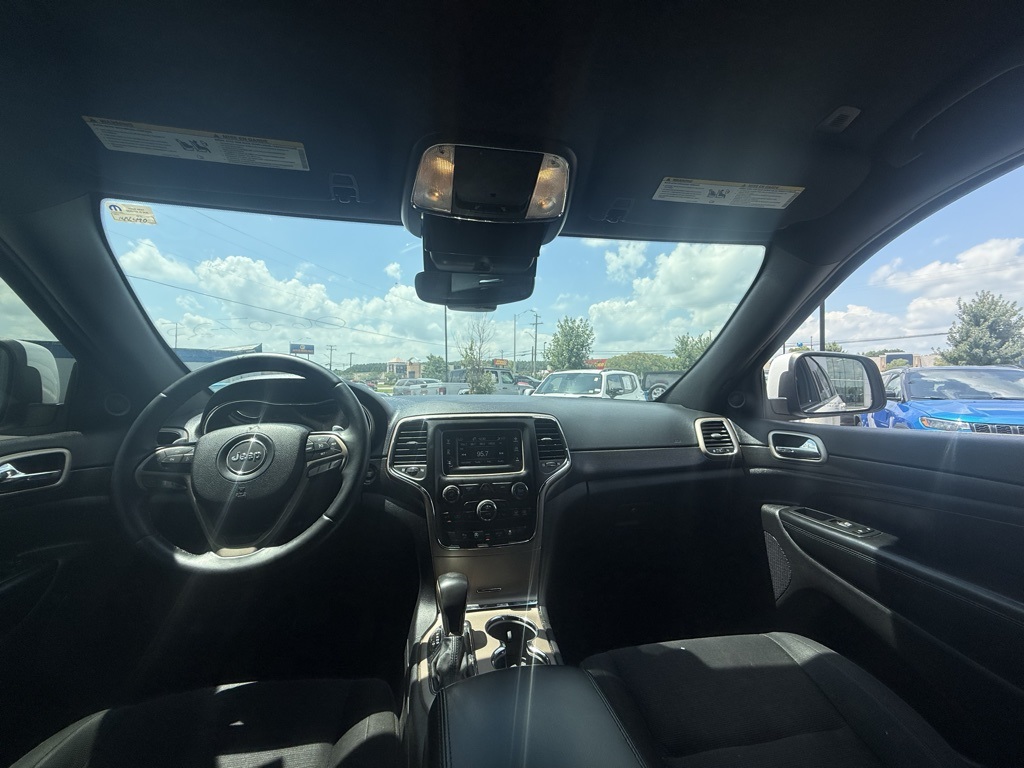 2017 Jeep Grand Cherokee Laredo photo 10