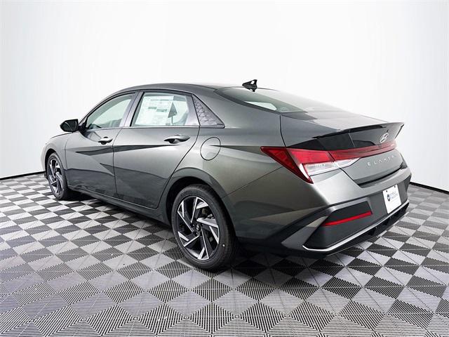 2025 Hyundai Elantra SEL Sport photo 4
