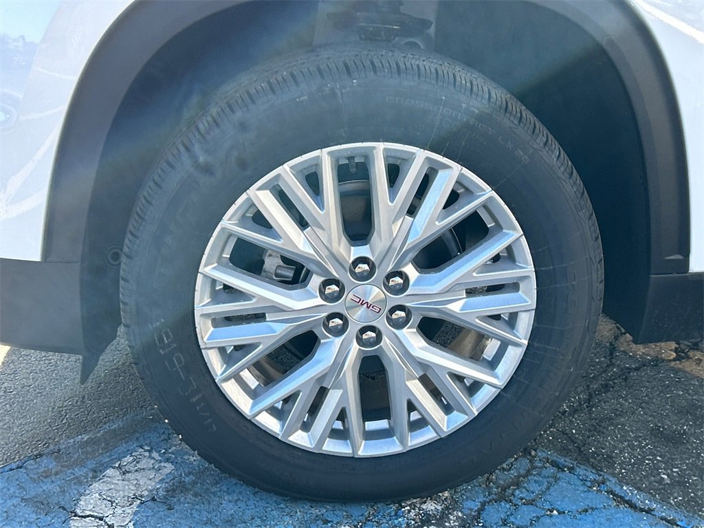 2026 GMC ACADIA - Image 10