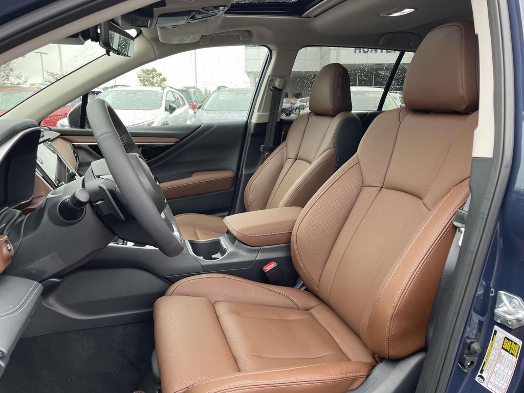 2025 Subaru Outback Touring XT photo 8