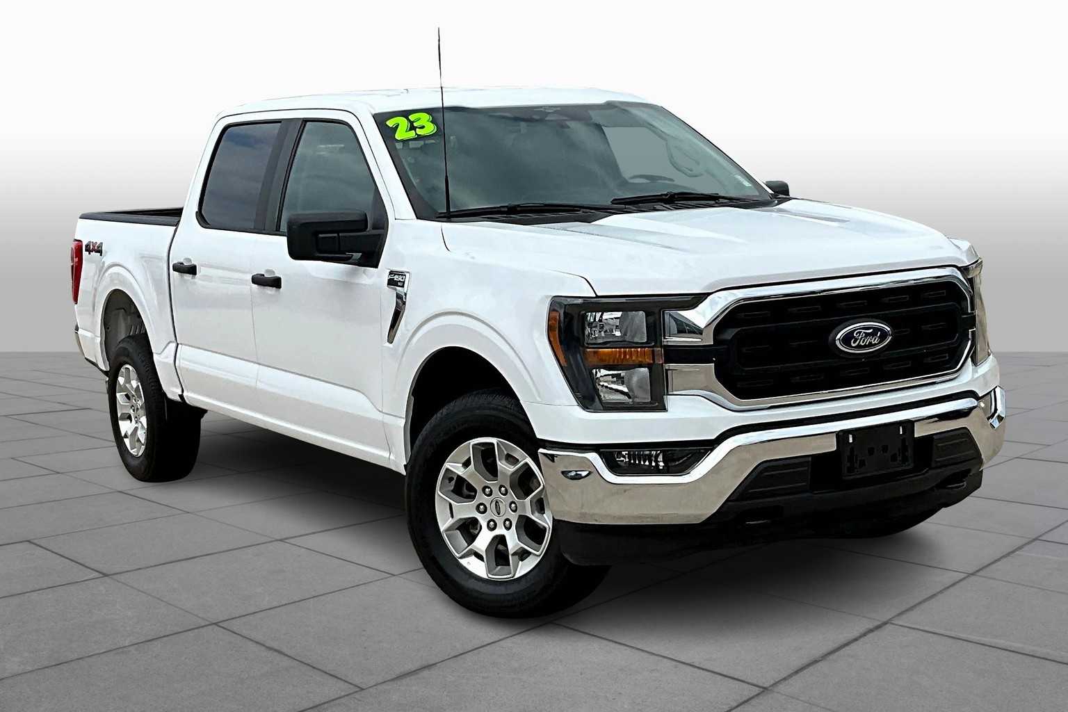 2023 Ford F-150 XLT photo 3