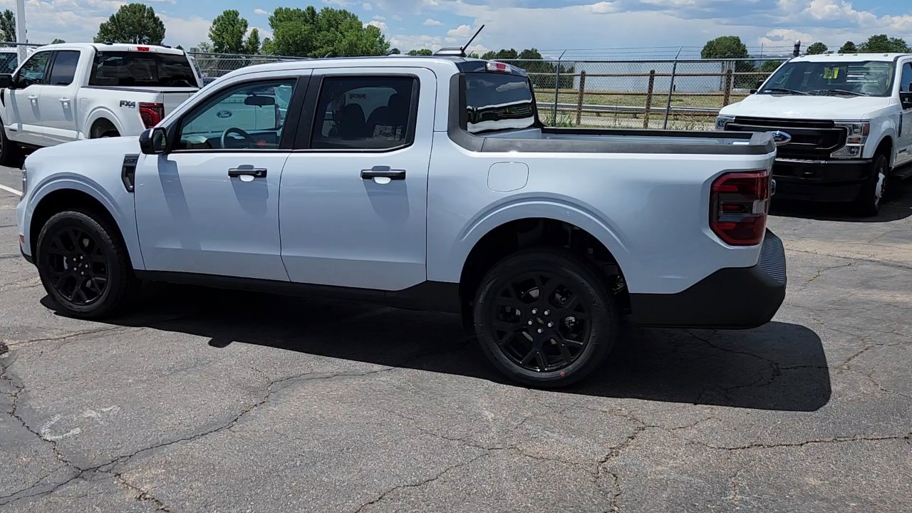 2025 Ford Maverick XLT photo 3