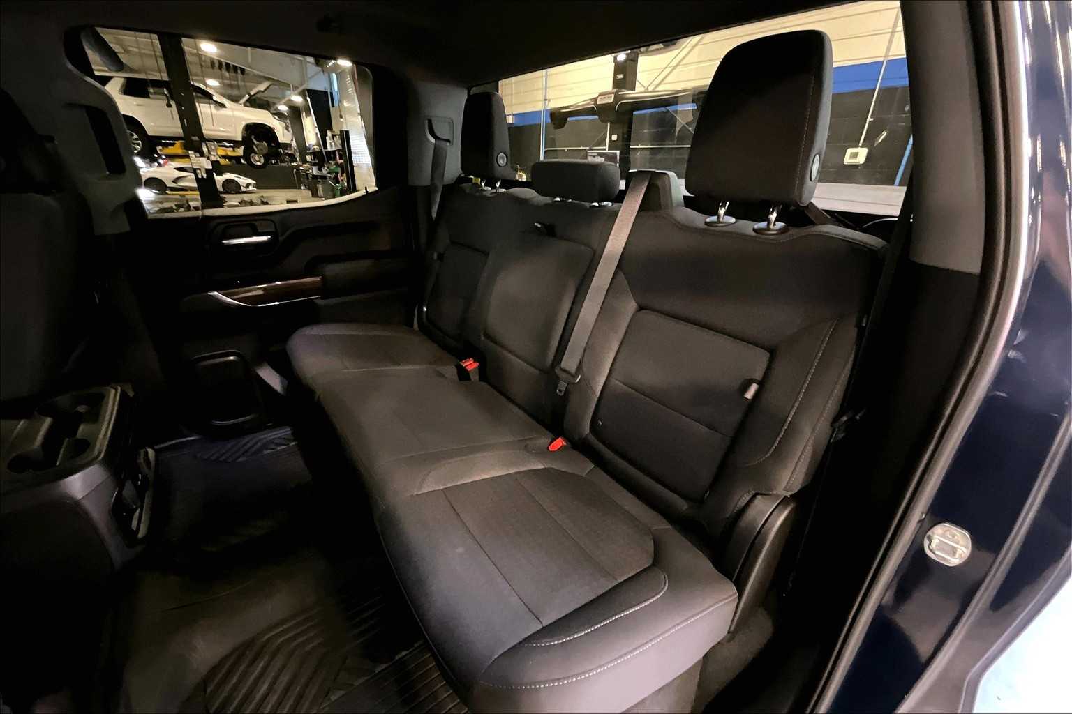 2022 Chevrolet Silverado 1500 RST photo 14