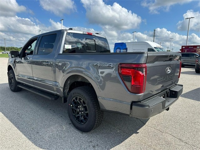 2025 Ford F-150 XLT photo 3