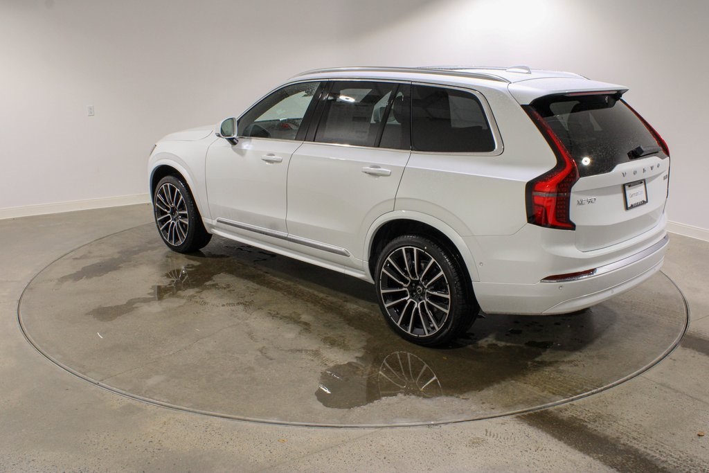 2026 Volvo XC90 Plus photo 3