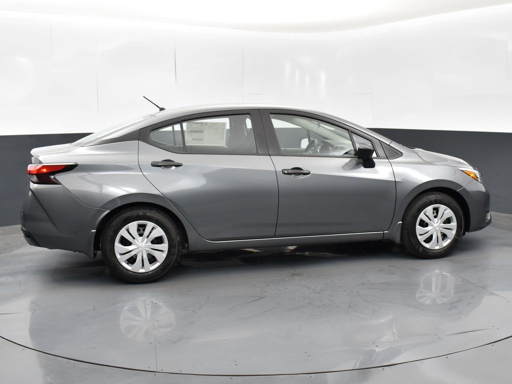 2025 Nissan Versa 1.6 S photo 7